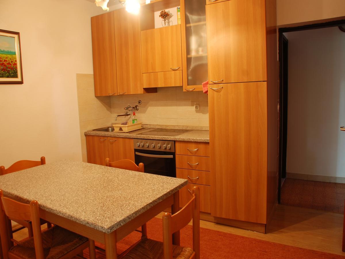 Filipo Apartments โปเรช ภายนอก รูปภาพ