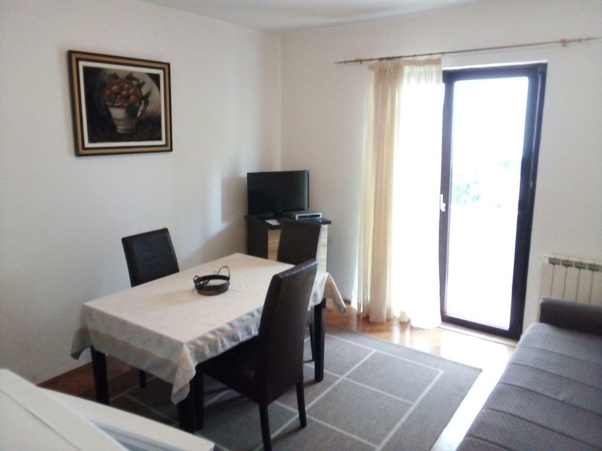 Filipo Apartments โปเรช ภายนอก รูปภาพ